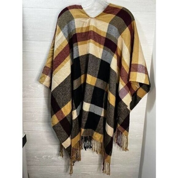 Plaid Open Front Fringe Poncho Wrap - Picture 4 of 7